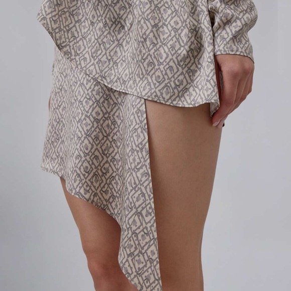 Silk Maison - Romantic Allure Off-Shoulder Asymmetrical Silk Dress - Picture 5 of 5